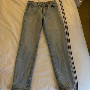 BRANDY MELVILLE JEANS